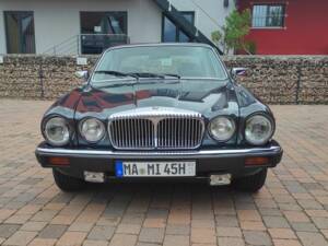 Bild 4/8 von Daimler Double Six (1991)
