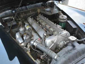 Imagen 8/8 de Jaguar XK 150 OTS (1959)