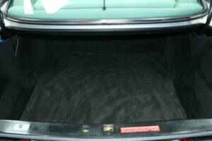 Afbeelding 34/50 van Mercedes-Benz 560 SEC (1991)