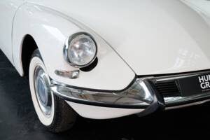 Bild 33/50 von Citroën DS 21 Pallas (1966)