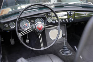 Image 23/50 of MG MGB (1969)