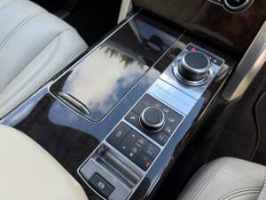Bild 17/35 von Land Rover Range Rover Vogue TDV6 (2015)