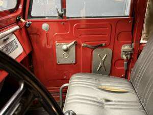 Immagine 37/50 di Toyota Land Cruiser FJ 40 (1975)