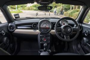 Image 15/24 of Mini Cooper (2012)