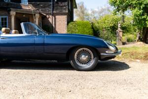 Bild 24/50 von Jaguar XK-E (1967)