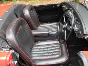 Imagen 9/17 de MG MGA Twin Cam (1959)