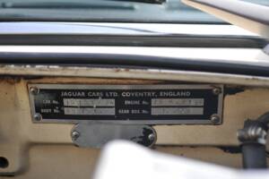 Image 20/37 de Jaguar Type E V12 (1972)