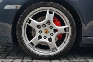 Bild 44/50 von Porsche 911 Carrera 4S (2007)