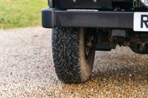 Immagine 29/50 di Land Rover Defender 90 Td5 (2002)