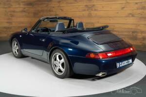 Image 16/19 of Porsche 911 Carrera (1997)