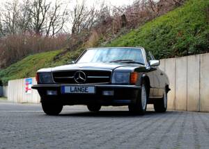 Immagine 4/43 di Mercedes-Benz 300 SL (1987)