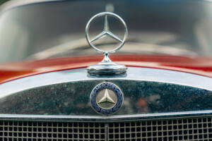 Image 12/99 of Mercedes-Benz 250 SE (1967)