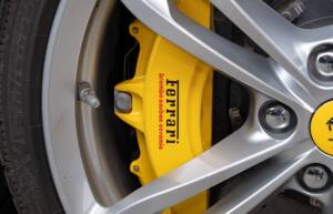 Bild 35/38 von Ferrari GTC4Lusso (2017)