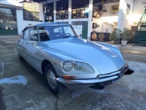 Image 6/36 of Citroën DS 20 (1974)