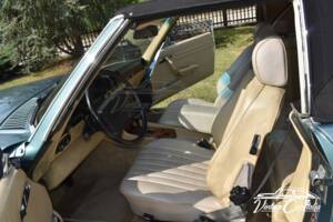 Image 42/75 de Mercedes-Benz 560 SL (1986)