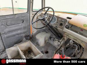 Image 14/15 of Mercedes-Benz O 319 (1960)
