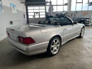 Afbeelding 26/60 van Mercedes-Benz SL 500 &quot;Silver Arrow&quot; (2002)