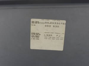Image 33/51 of Porsche 911 Carrera (1994)