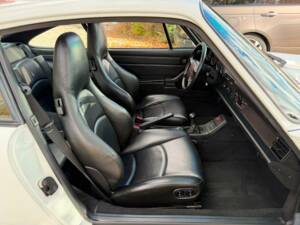 Bild 22/40 von Porsche 911 Carrera (1993)
