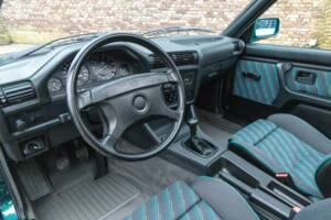 Image 3/50 of BMW 316i Touring (1993)