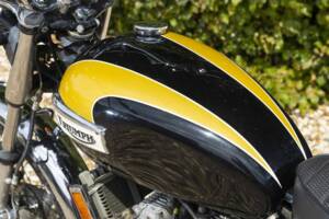 Image 25/39 of Triumph T 150 V Trident (1973)