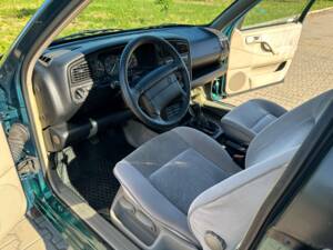 Bild 28/40 von Volkswagen Passat 2.0 (1995)