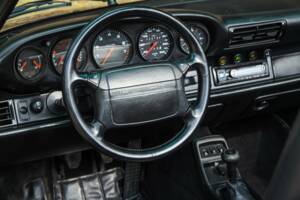 Obraz 36/50 pojazdu Porsche 911 Carrera 2 (1991)
