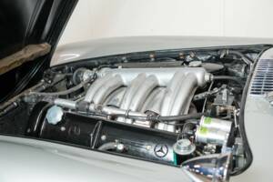 Imagen 39/50 de Mercedes-Benz 300 SL Roadster (1958)