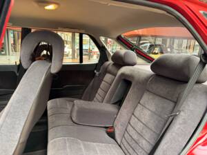 Image 22/42 of Saab 900 2.0i 16V (1991)