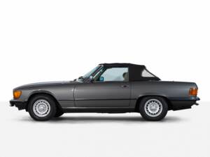 Immagine 3/51 di Mercedes-Benz 280 SL (1985)