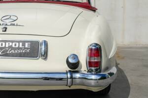 Afbeelding 8/35 van Mercedes-Benz 190 SL (1959)