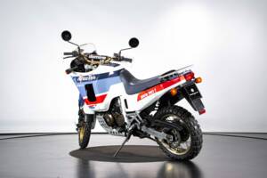 Image 2/50 de Honda XRV 650 Africa Twin (1989)