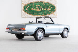 Image 12/48 of Mercedes-Benz 280 SL (1968)