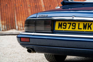 Image 22/38 de Jaguar XJS 4.0 (1995)