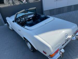 Imagen 20/33 de Mercedes-Benz 280 SL (1971)