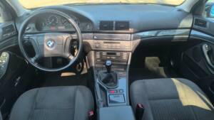 Image 4/42 of BMW 520i (1998)