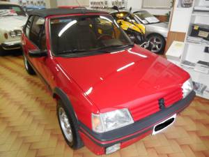 Afbeelding 1/5 van Peugeot 205 CTi 1,6 (1992)