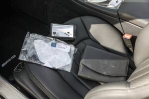 Afbeelding 28/47 van Mercedes-Benz SL 63 AMG (2008)