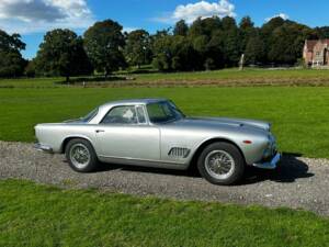 Afbeelding 3/53 van Maserati 3500 GT Touring (1961)