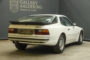 Obraz 46/50 pojazdu Porsche 944 (1986)