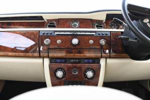 Image 41/50 of Rolls-Royce Phantom VII (2016)