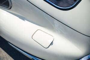 Image 14/50 de Jaguar Type E 3.8 (1963)
