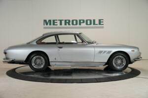 Bild 13/50 von Ferrari 330 GT (1965)