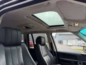 Bild 45/50 von Land Rover Range Rover Vogue TDV8 (2008)