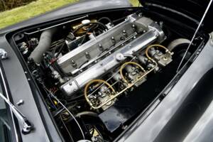 Imagen 38/50 de Aston Martin DB 6 Vantage Volante (1969)