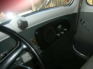 Bild 13/18 von Citroën Traction Avant 11 BL (1954)