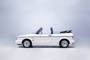 Imagen 8/39 de Volkswagen Golf Mk I Convertible 1.8 (1994)