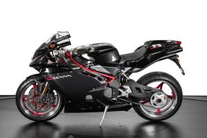 Image 1/23 of MV Agusta DUMMY (2000)