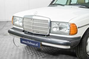 Bild 19/50 von Mercedes-Benz 300 D (1983)