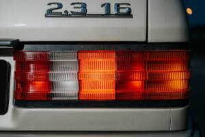 Image 66/69 de Mercedes-Benz 190 E 2.3-16 (1988)
